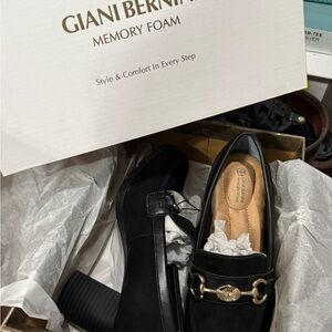 Giani Bernini Black Loafers with Gold Accent